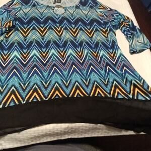 New Directions Women's 2xl Artsy Tunic Top NWT Long Sleeve Blue Black Chevron